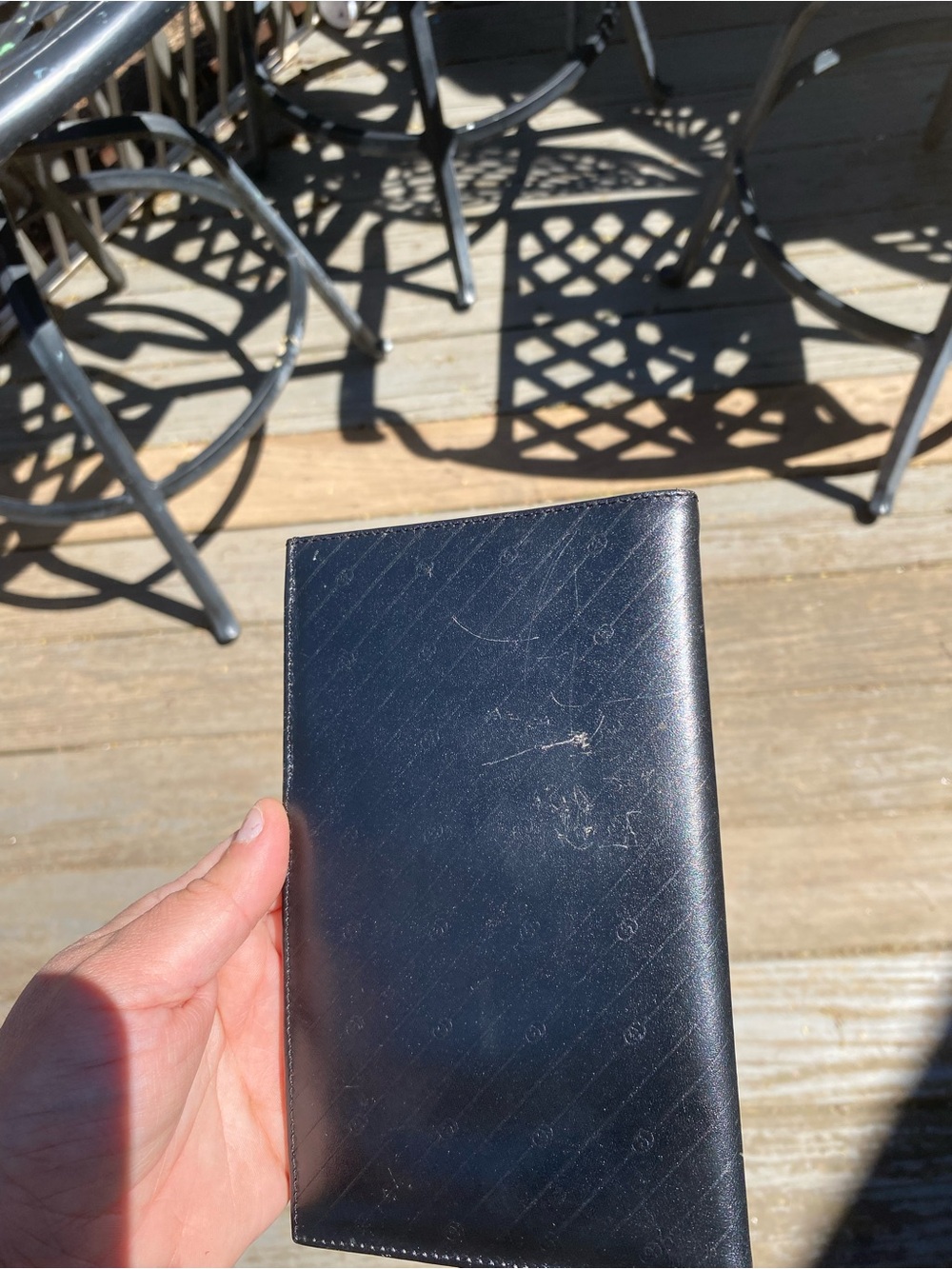 Vintage Gucci Black Leather Long Wallet with Gold Corner Accents - Picture 8 of 17
